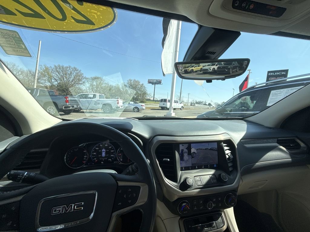 Certified 2022 GMC Acadia Denali w/ Denali Ultimate Package image 27