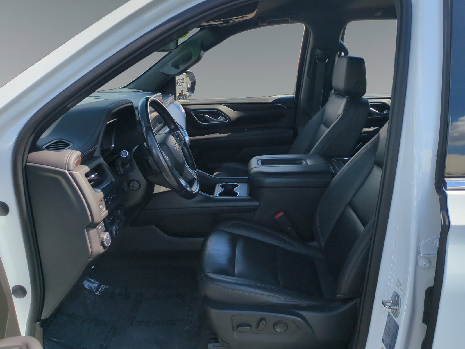 Used 2022 Chevrolet Suburban LT w/ Luxury Package AWD/4WD image 9