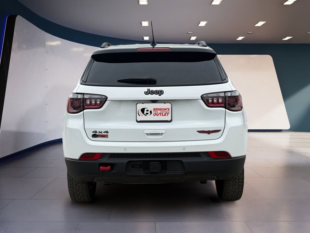 Used 2025 Jeep Compass Trailhawk w/ Trailer Tow Group image 4