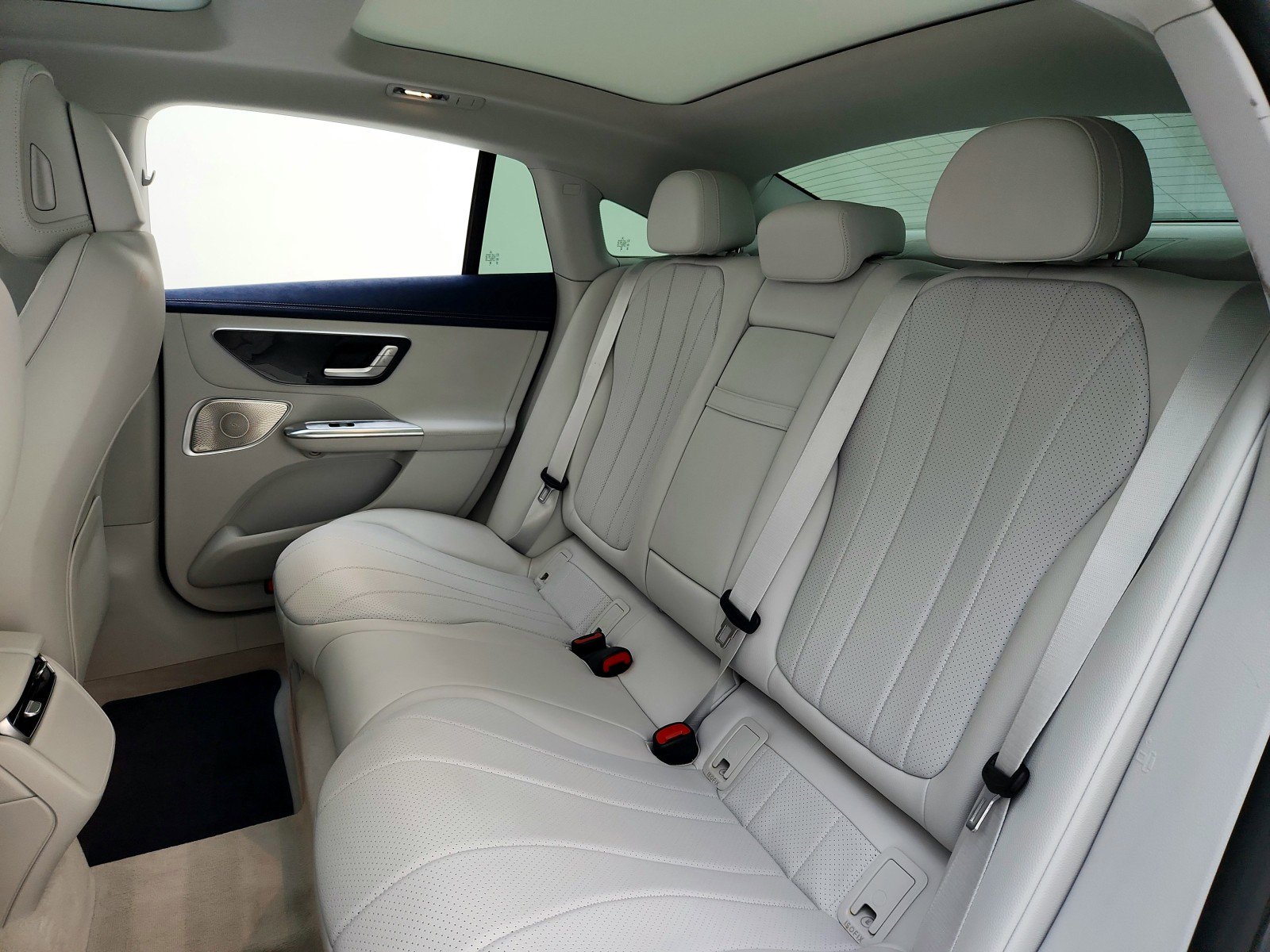Used 2023 Mercedes-Benz EQE 350+ Sedan image 26