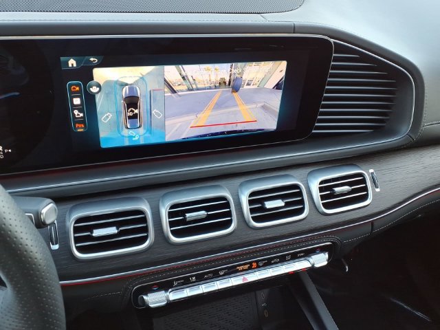Certified 2025 Mercedes-Benz GLS 63 AMG 4MATIC image 6