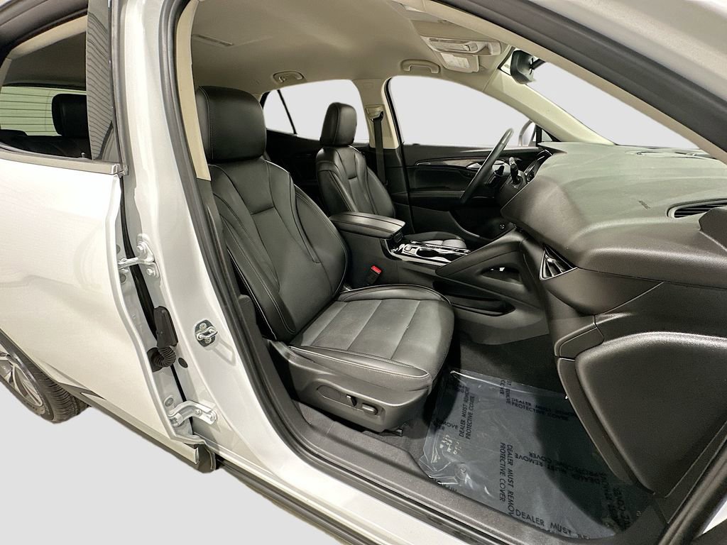 Used 2023 Buick Envision Essence image 28