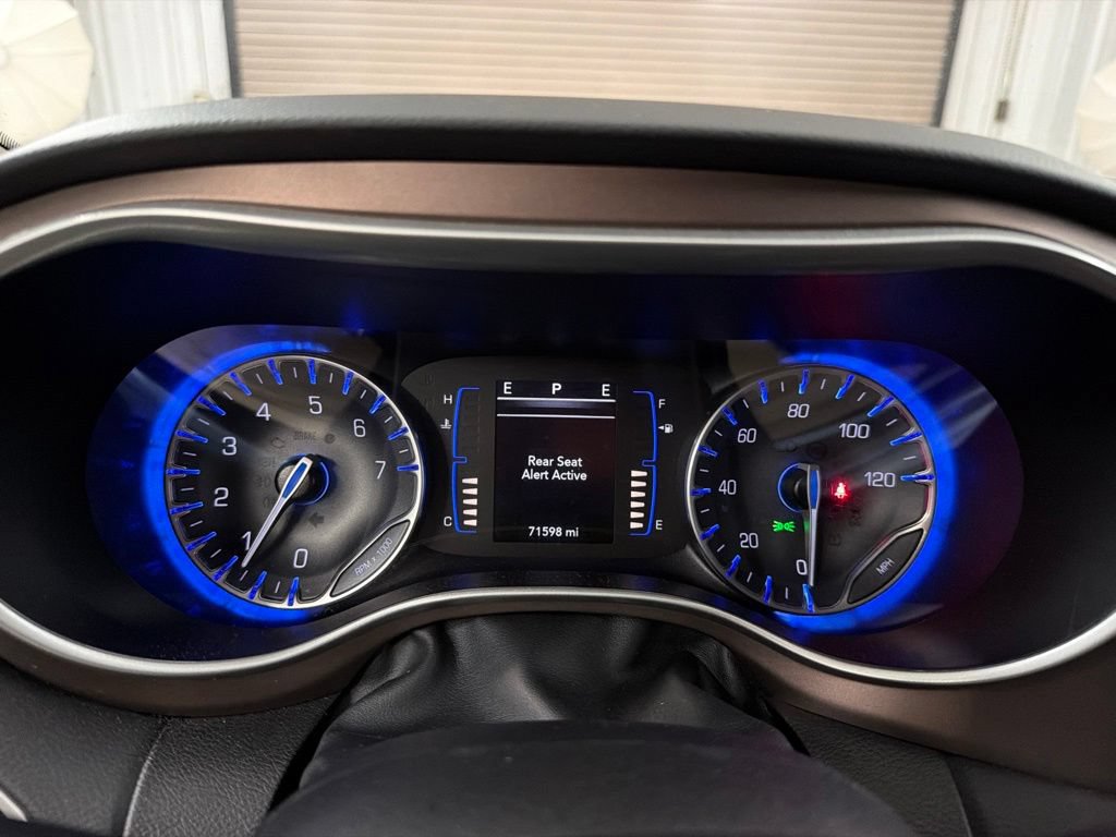 Used 2023 Chrysler Voyager LX FWD image 29