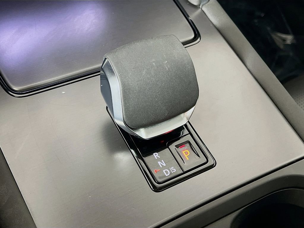 Certified 2025 Land Rover Discovery Sport S image 17