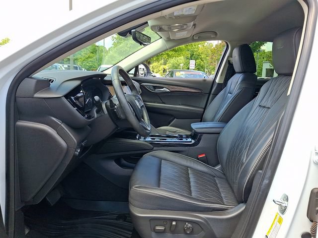 Used 2021 Buick Envision Avenir w/ Technology Package II AWD/4WD image 13