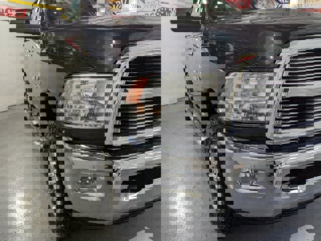 Used 2017 RAM 3500 Big Horn image 44