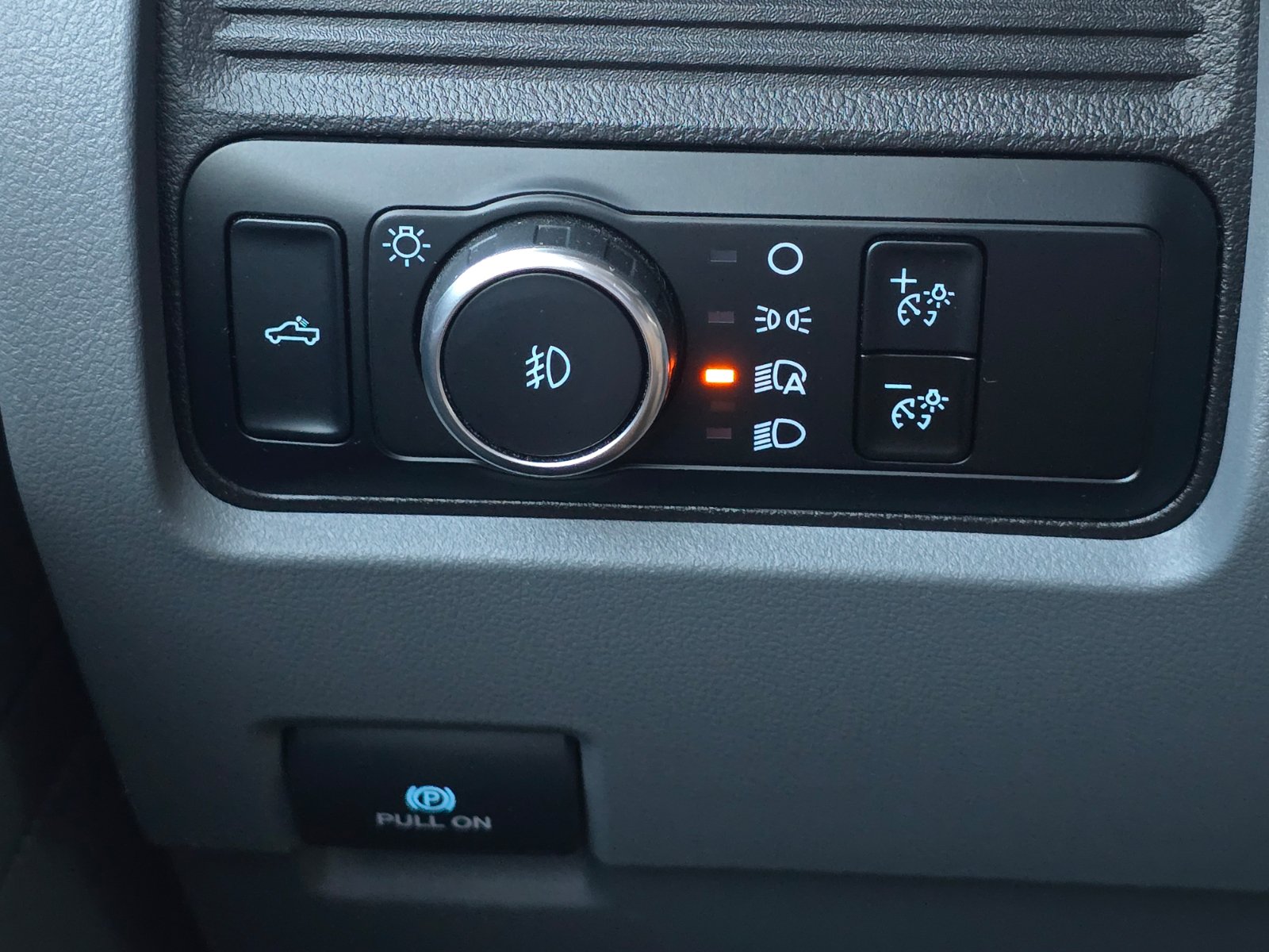 Used 2024 Ford F250 XL w/ STX Appearance Package AWD/4WD image 22