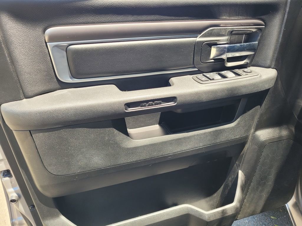 Used 2021 RAM 1500 Classic Warlock w/ Warlock Decor Package AWD/4WD image 15