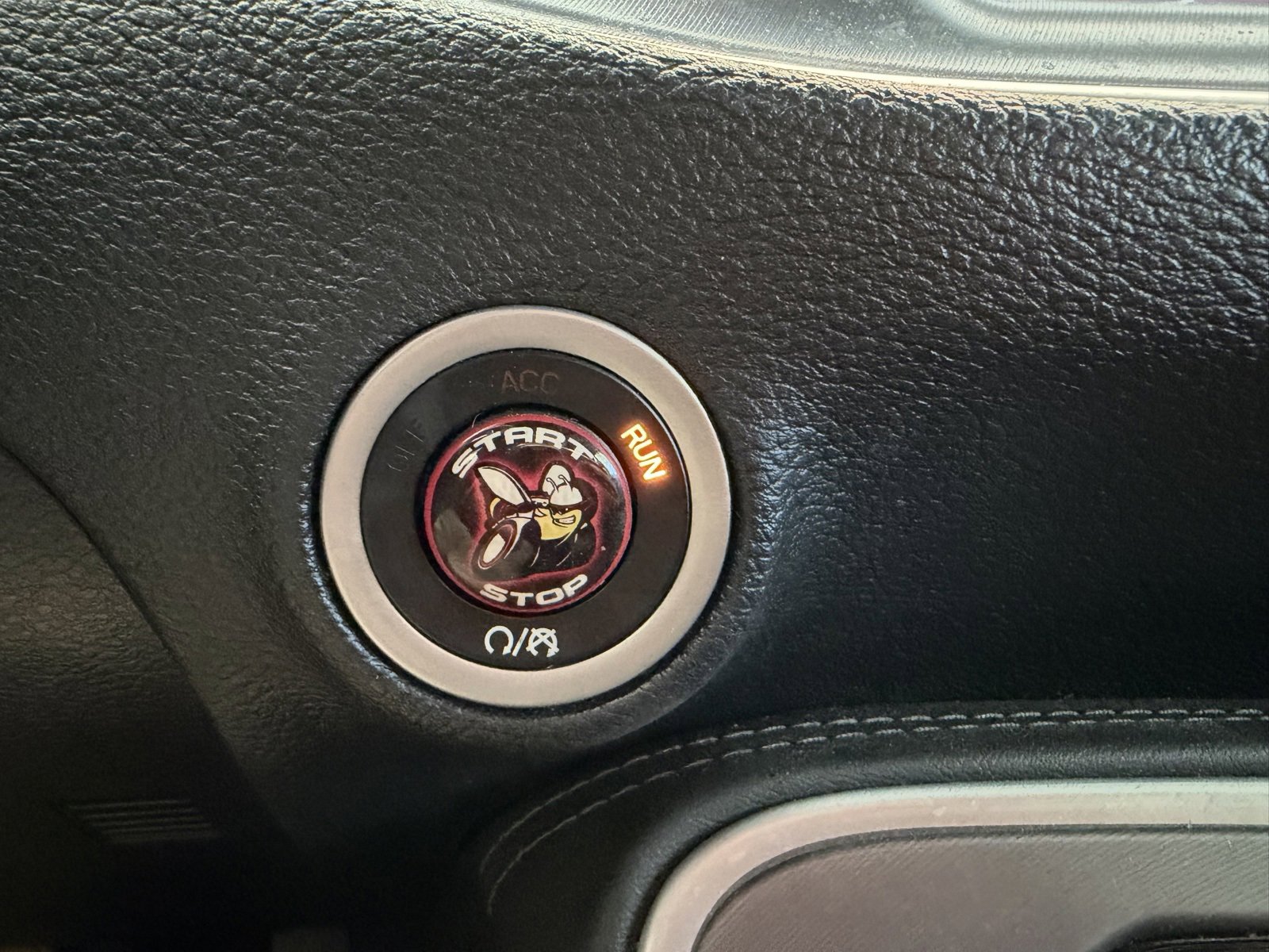 Used 2019 Dodge Challenger R/T Scat Pack w/ Shaker Package image 32