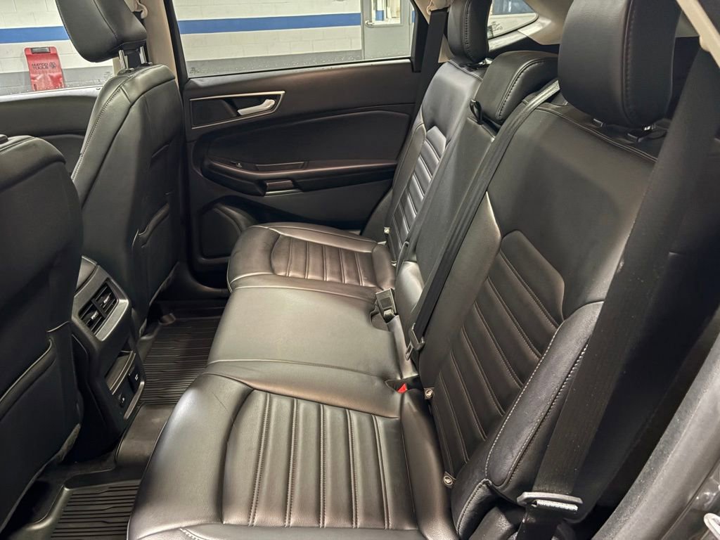 Used 2023 Ford Edge SEL w/ Convenience Package image 26