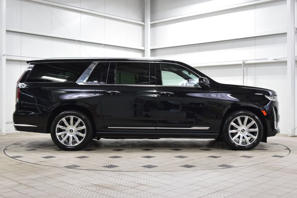 Used 2024 Cadillac Escalade ESV Premium Luxury Platinum AWD/4WD image 9
