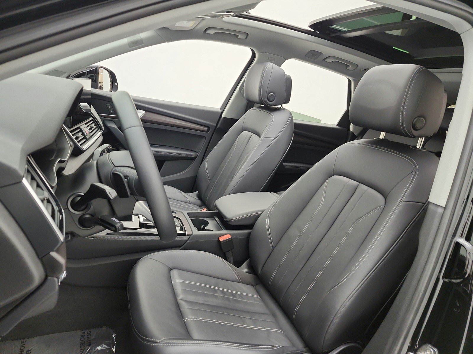 Used 2023 Audi Q5 2.0T Premium Plus w/ Premium Plus Package AWD/4WD image 10