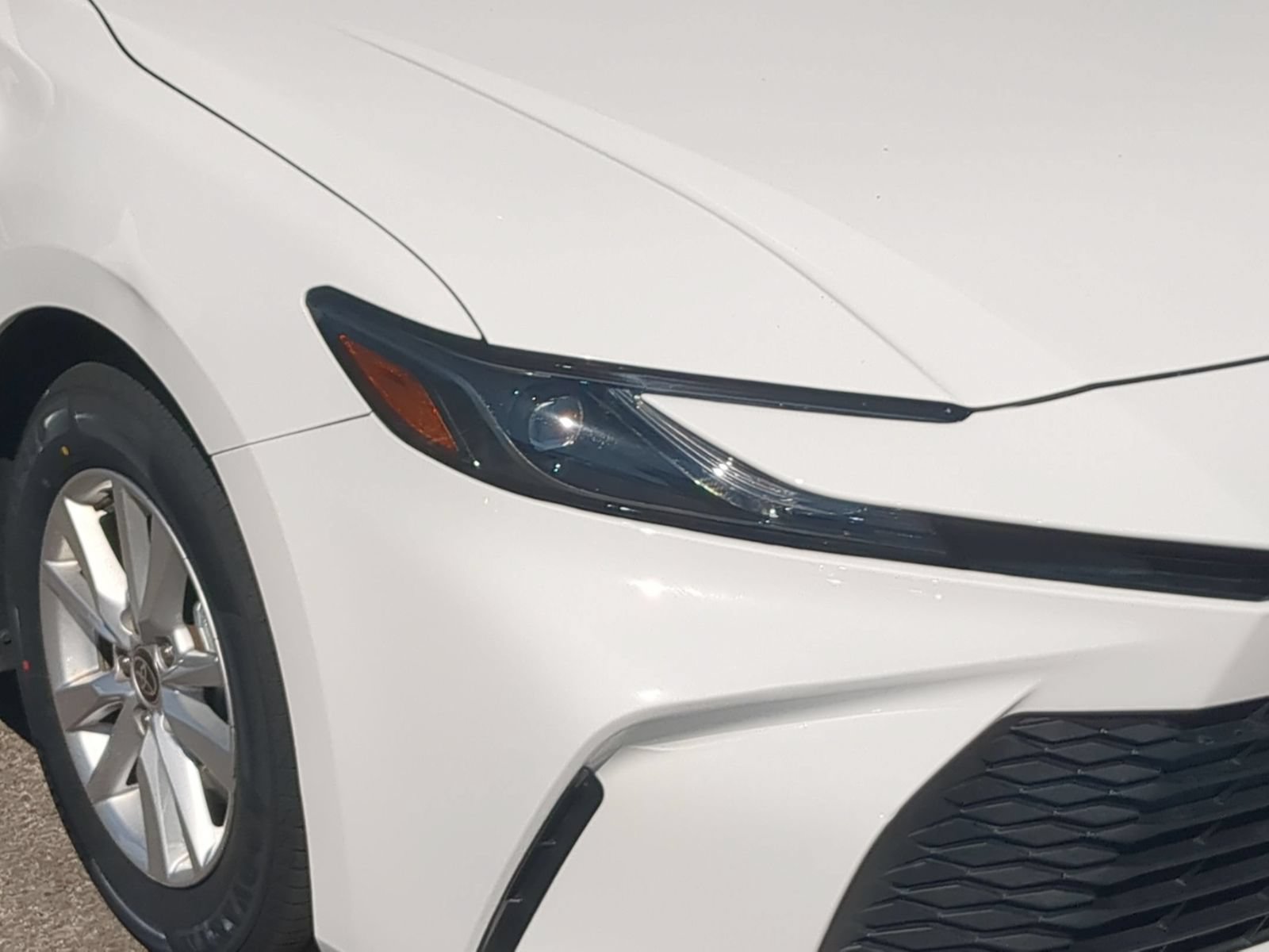 Used 2025 Toyota Camry LE FWD image 10