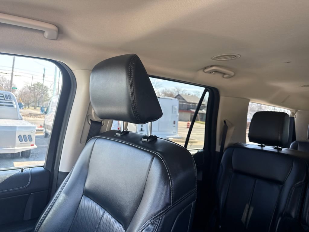 Used 2024 Ford Expedition Max XLT AWD/4WD image 46