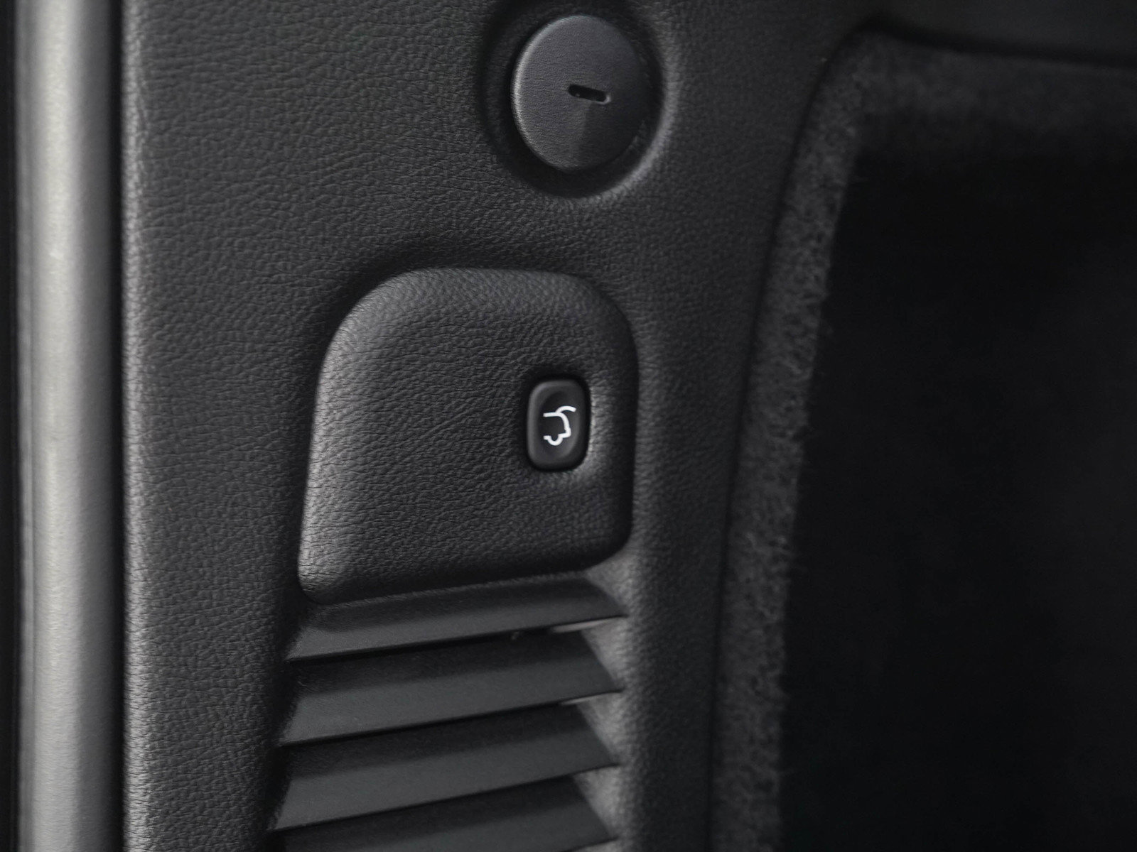 Used 2024 Dodge Durango R/T AWD/4WD image 11