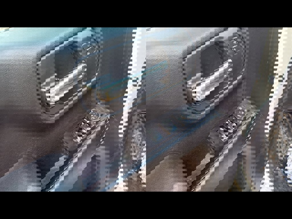 Used 2020 Chevrolet Silverado 1500 W/T w/ WT Value Package image 7