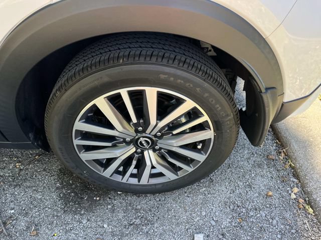Used 2023 Nissan Kicks SV FWD image 11