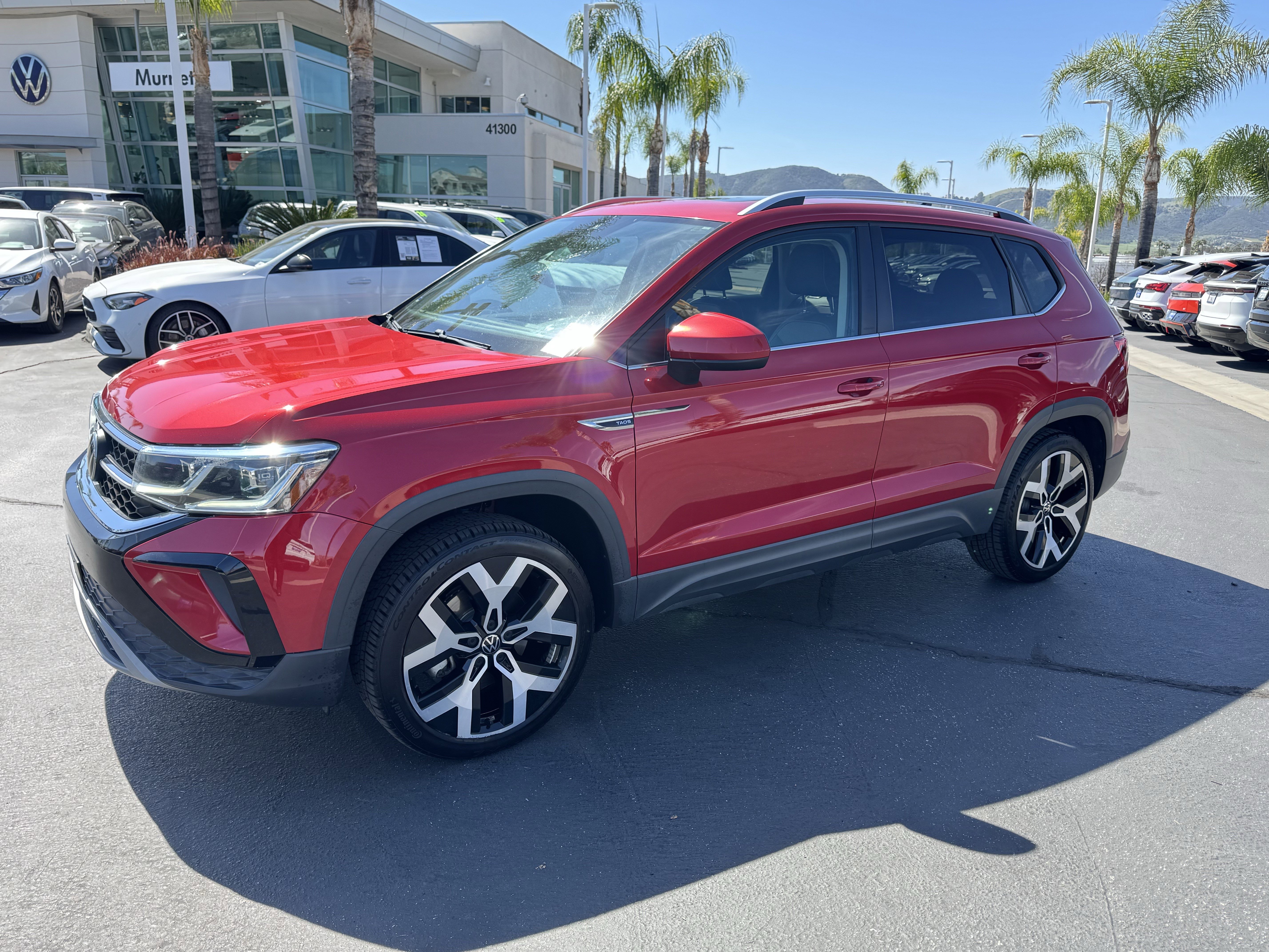 Used 2022 Volkswagen Taos SEL w/ Panoramic Sunroof Package image 7