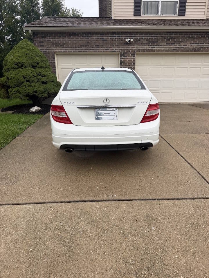 Used 2011 Mercedes-Benz C 300 4MATIC Sedan w/ Premium 1 Pkg image 4