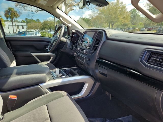 Used 2024 Nissan Titan SV w/ SV Convenience Package image 30