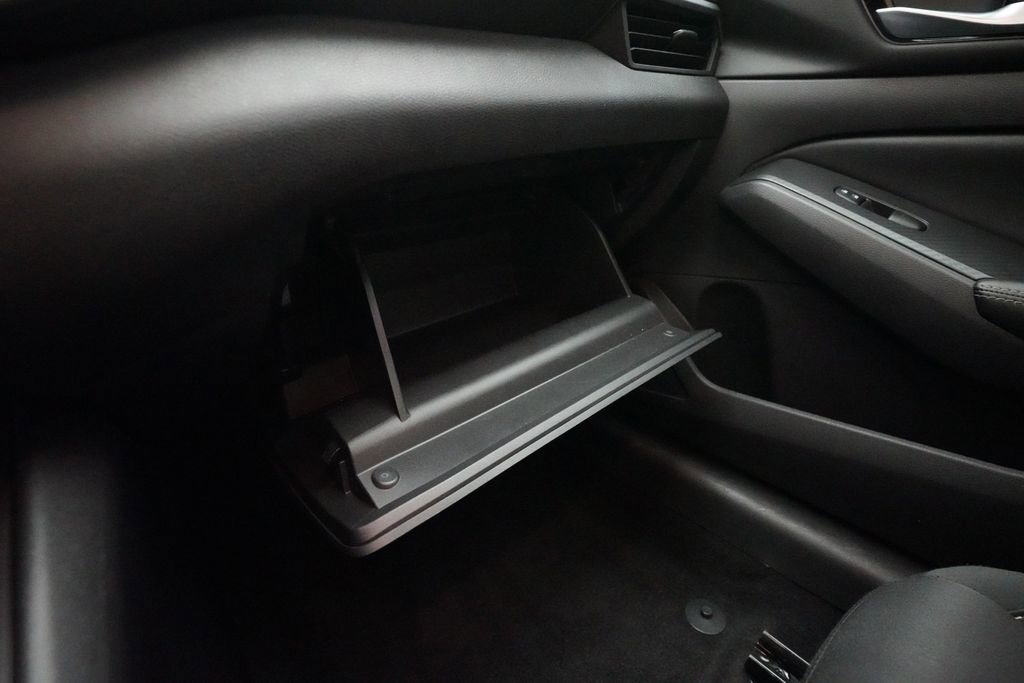 Certified 2025 Nissan Altima 2.5 SV AWD/4WD image 29