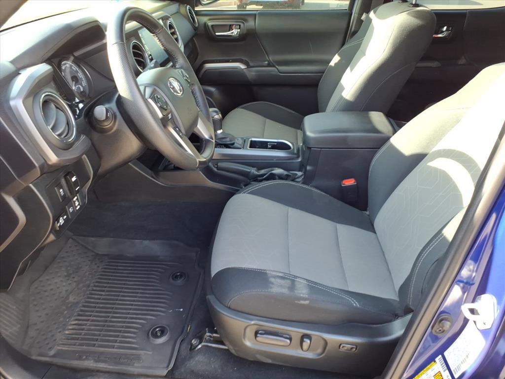 Used 2023 Toyota Tacoma TRD Off-Road w/ Technology Package image 5