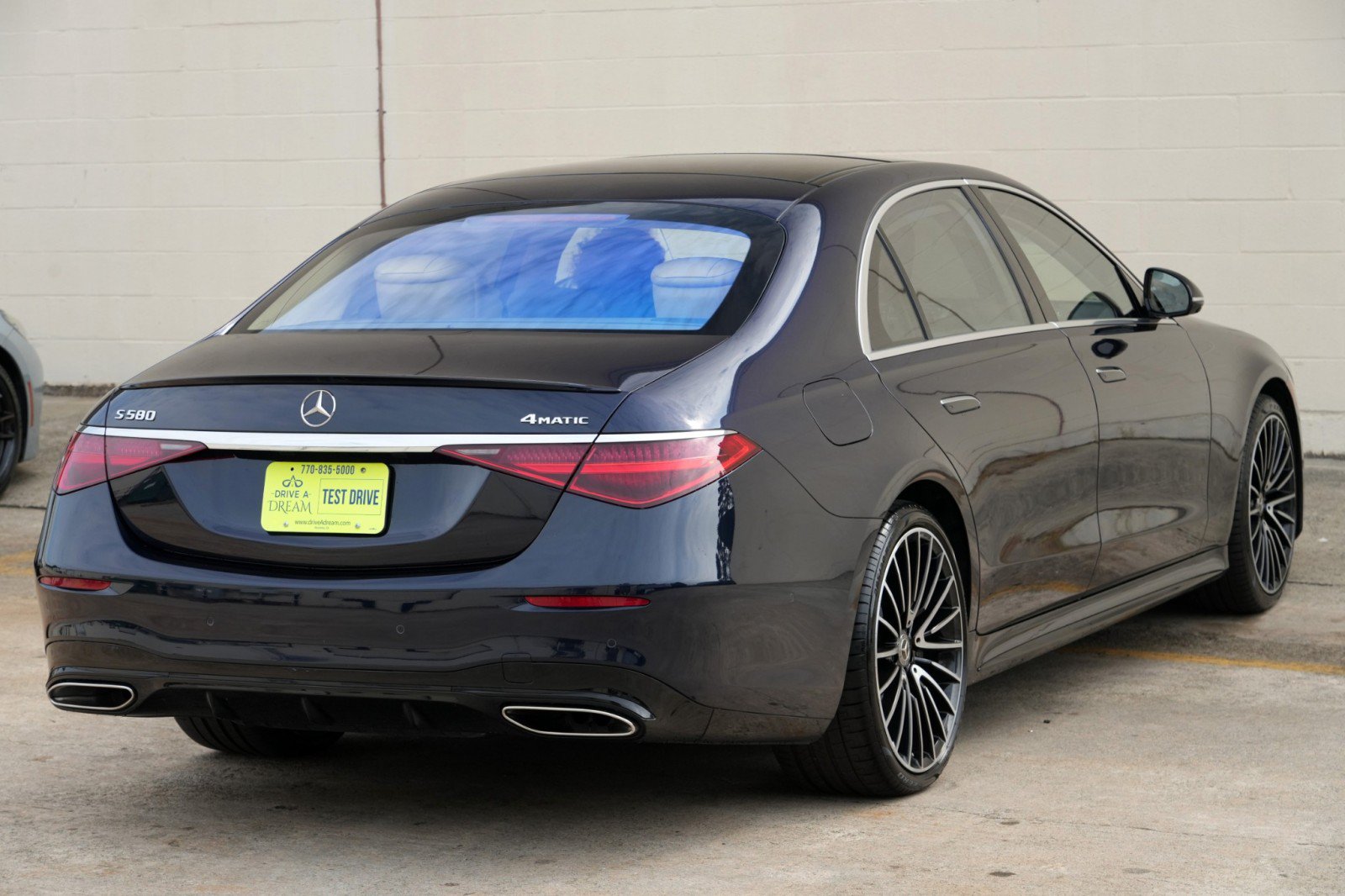 Used 2022 Mercedes-Benz S 580 4MATIC Sedan w/ AMG Line Package image 64