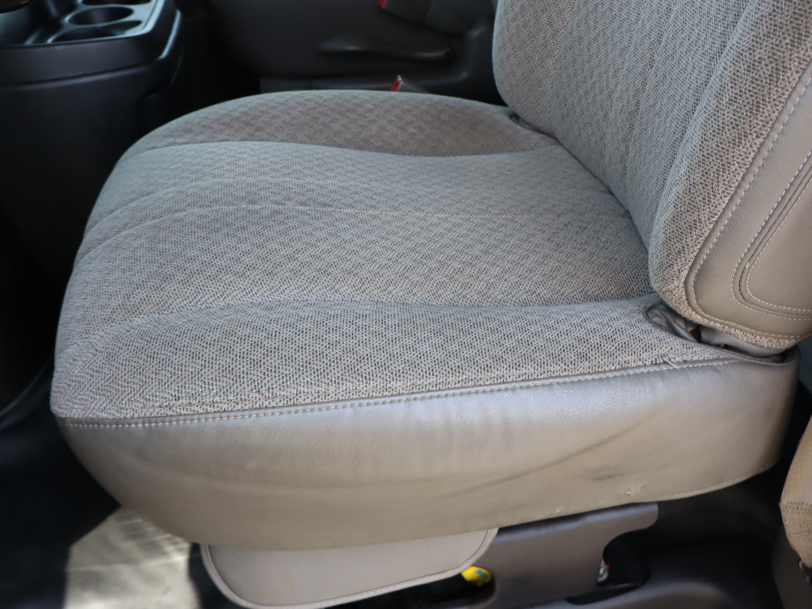 Used 2019 Chevrolet Express 3500 w/ Power Convenience Package image 16