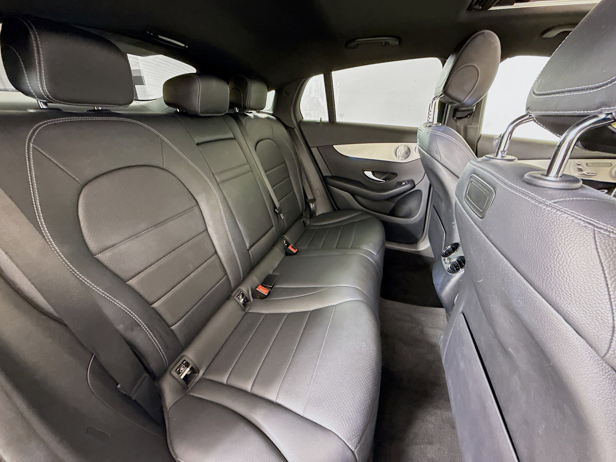 Used 2019 Mercedes-Benz GLC 300 4MATIC Coupe image 27