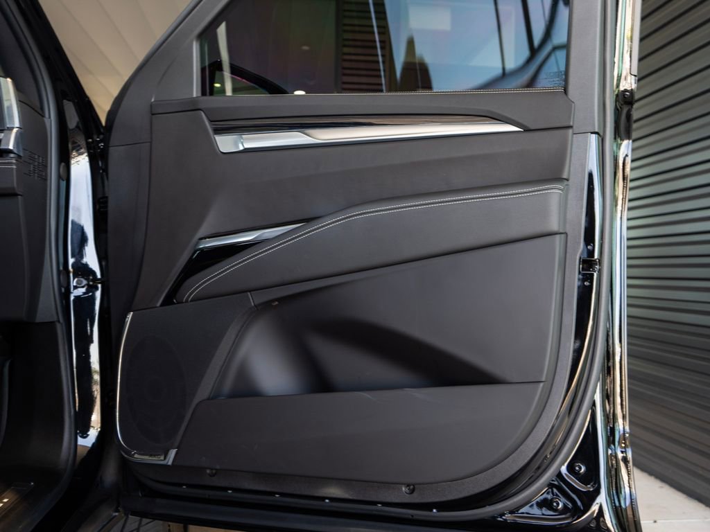 Used 2026 Cadillac Escalade Sport w/ Touring Package AWD/4WD image 31