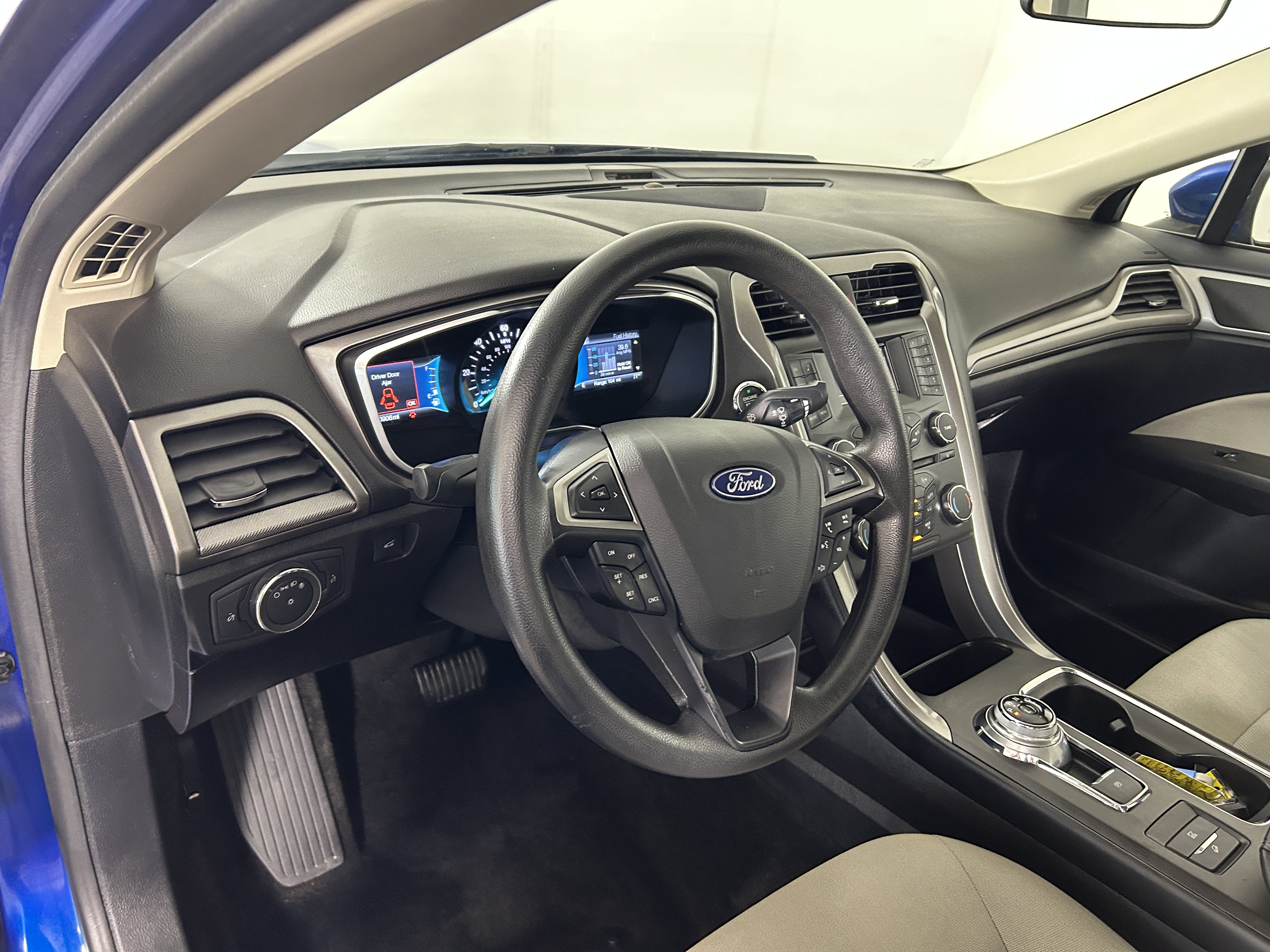 Used 2018 Ford Fusion S FWD image 10