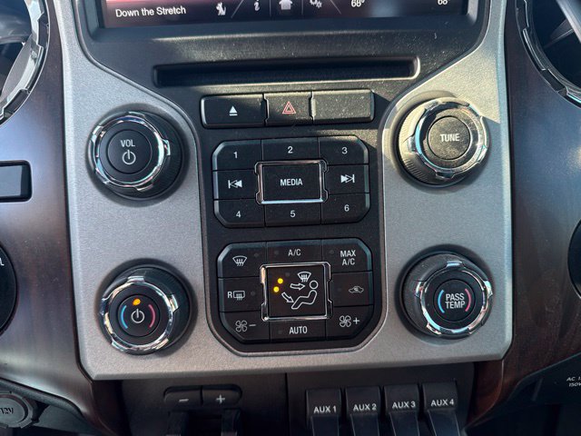 Used 2014 Ford F350 4x4 Crew Cab Super Duty image 17