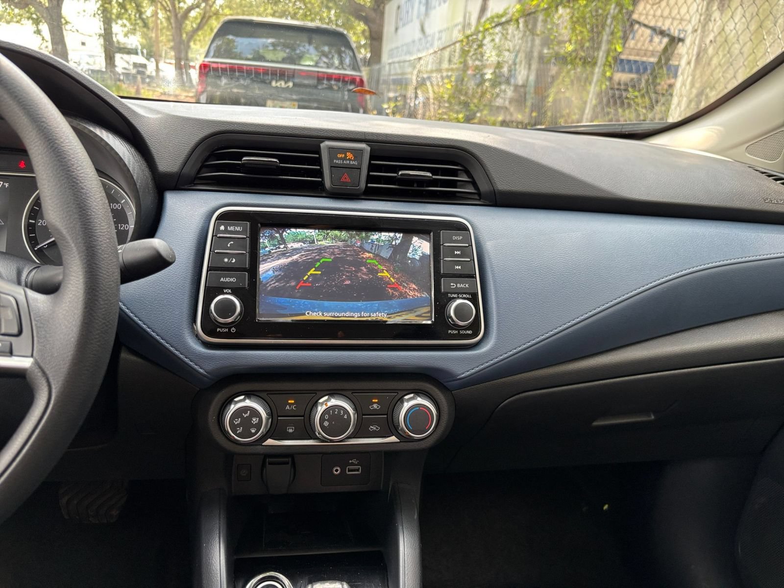 Used 2025 Nissan Versa SV FWD image 16