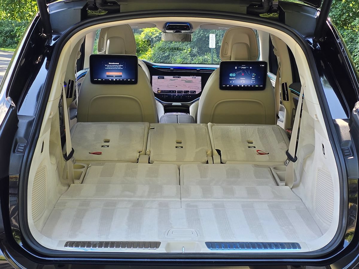 Used 2023 Mercedes-Benz EQS 580 4MATIC SUV image 87