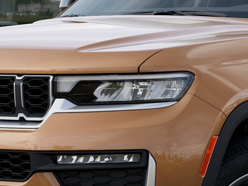 New 2026 Jeep Grand Cherokee Limited RWD image 10