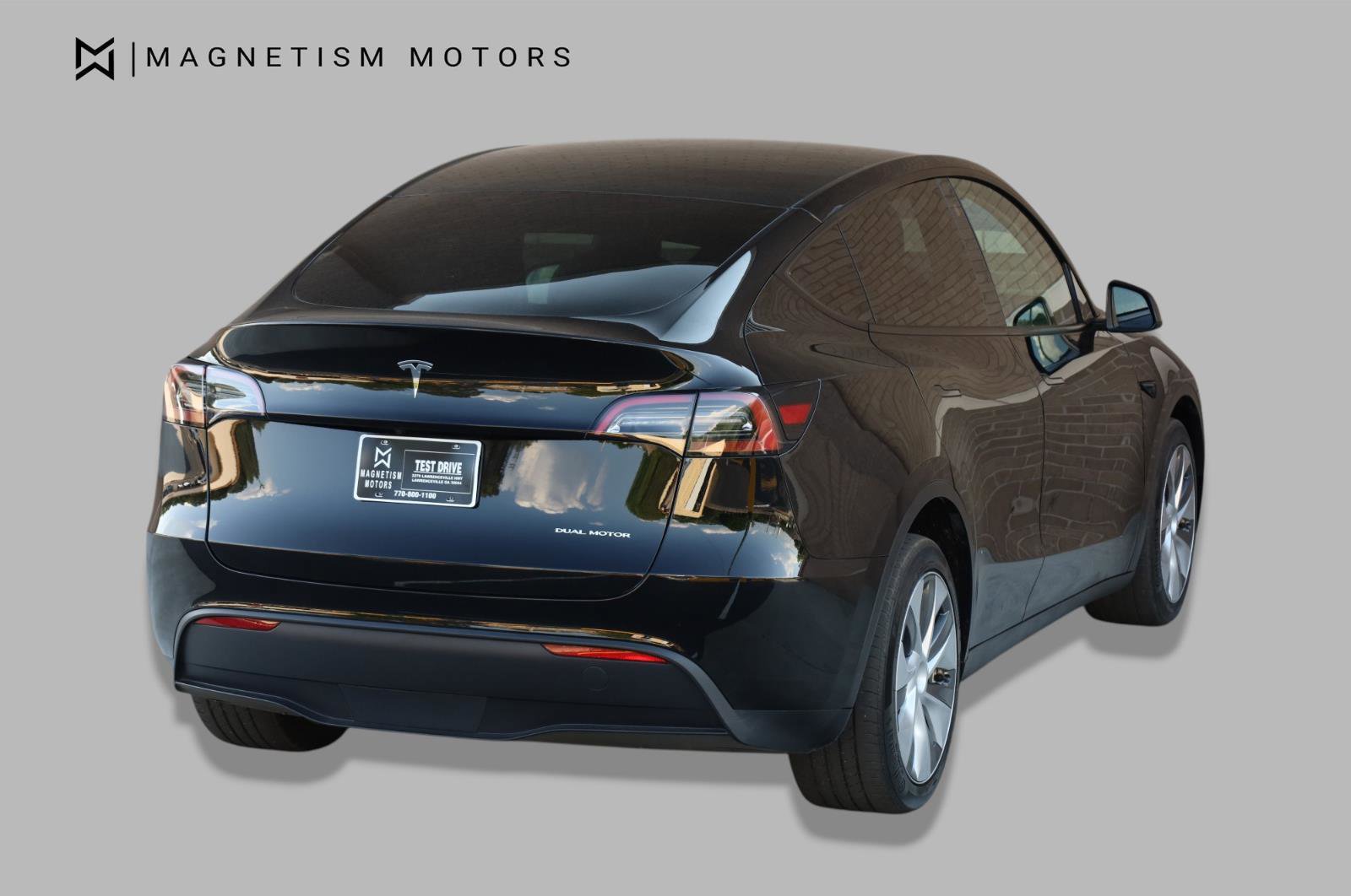 Used 2023 Tesla Model Y Long Range AWD/4WD image 9