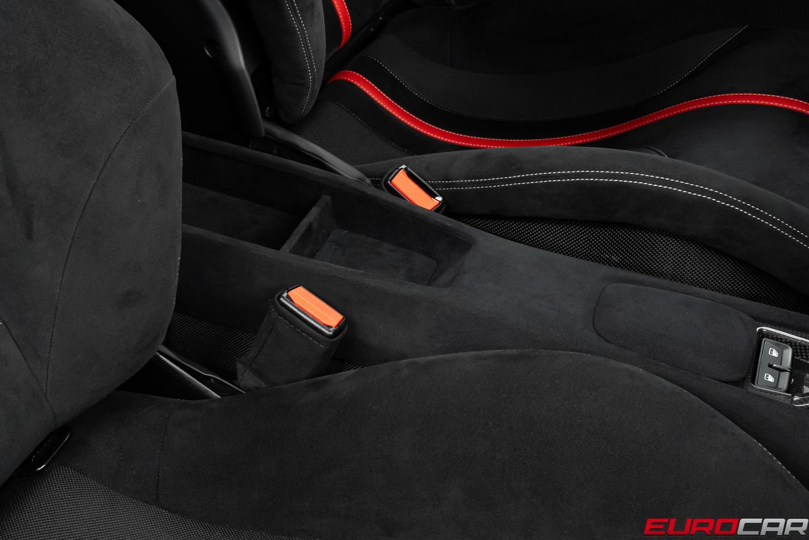Used 2019 Ferrari 488 Pista Coupe RWD image 40