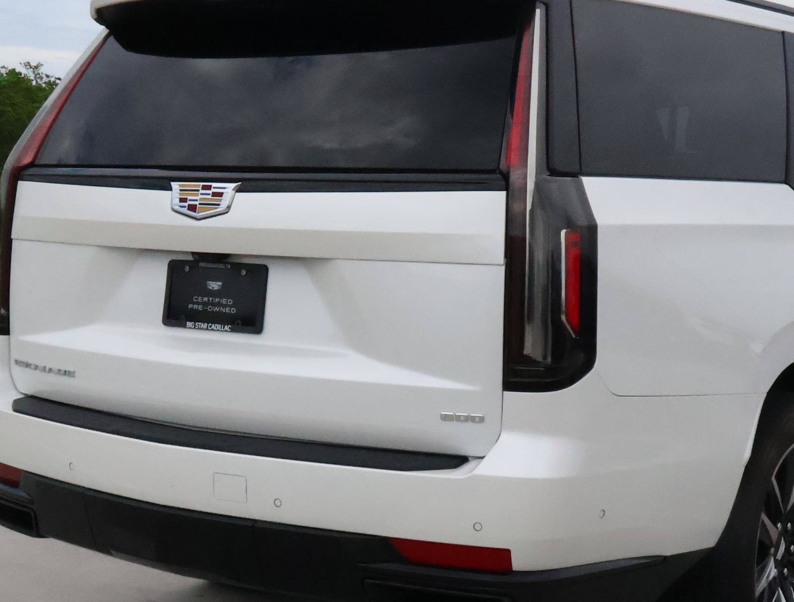 Used 2024 Cadillac Escalade ESV Sport w/ Touring Package AWD/4WD image 10