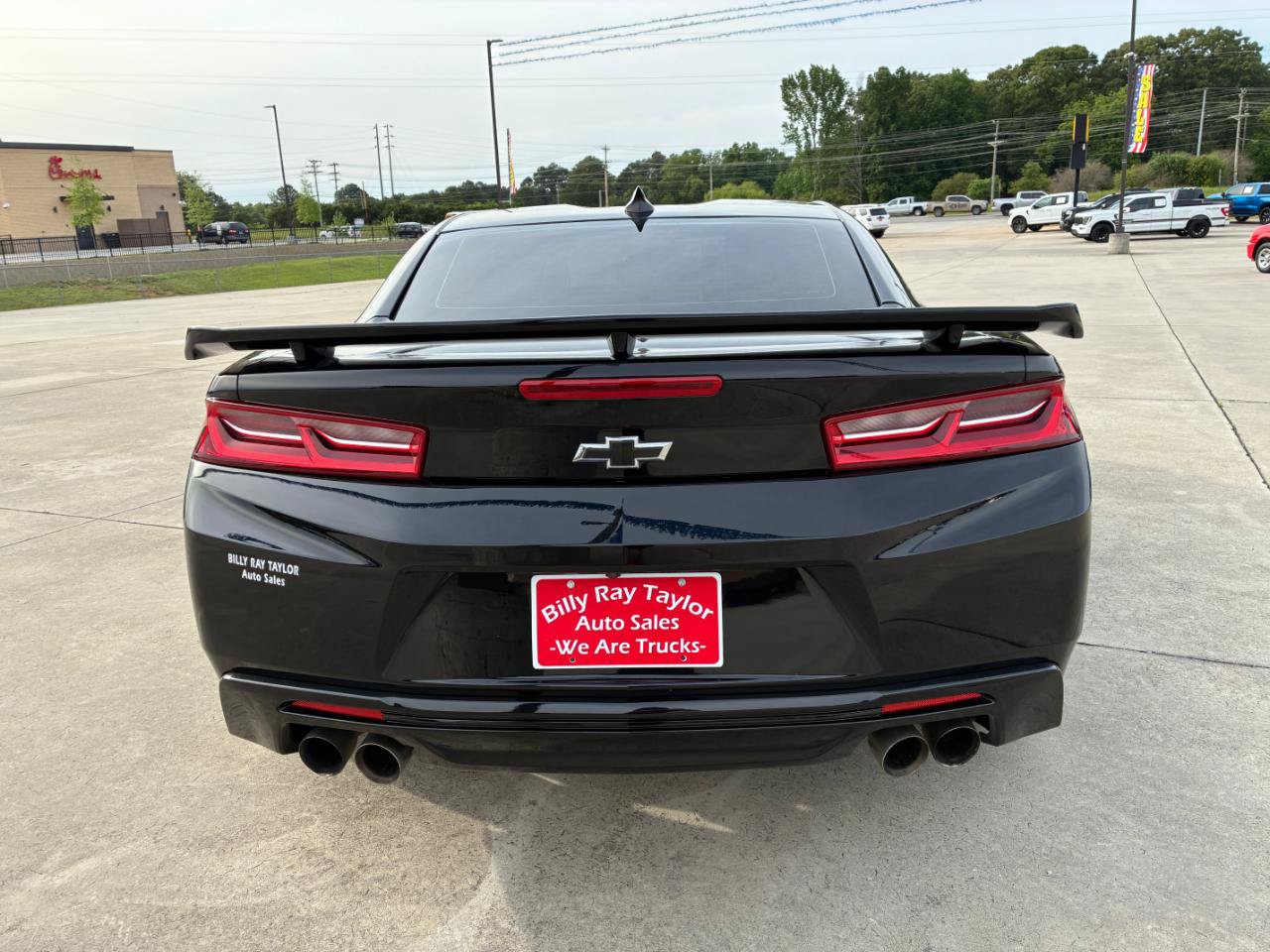 Used 2018 Chevrolet Camaro SS RWD image 6