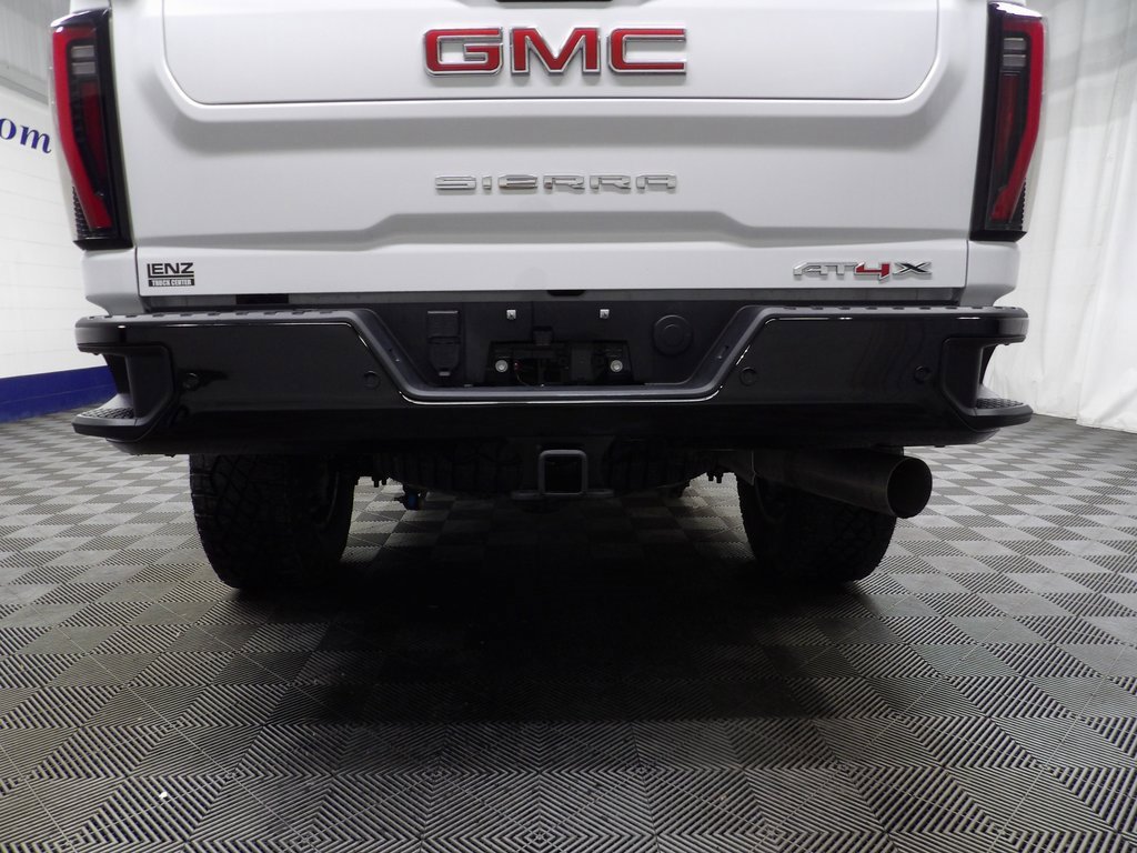 Used 2025 GMC Sierra 2500 AT4X image 46