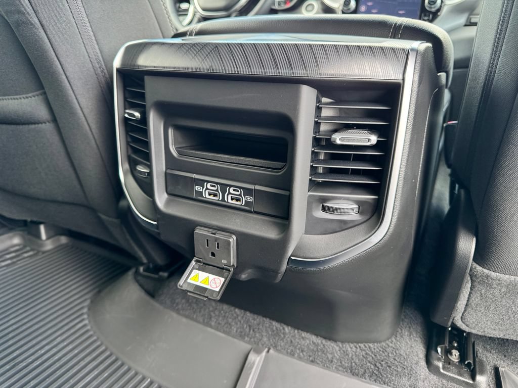 New 2026 RAM 1500 Big Horn AWD/4WD image 14