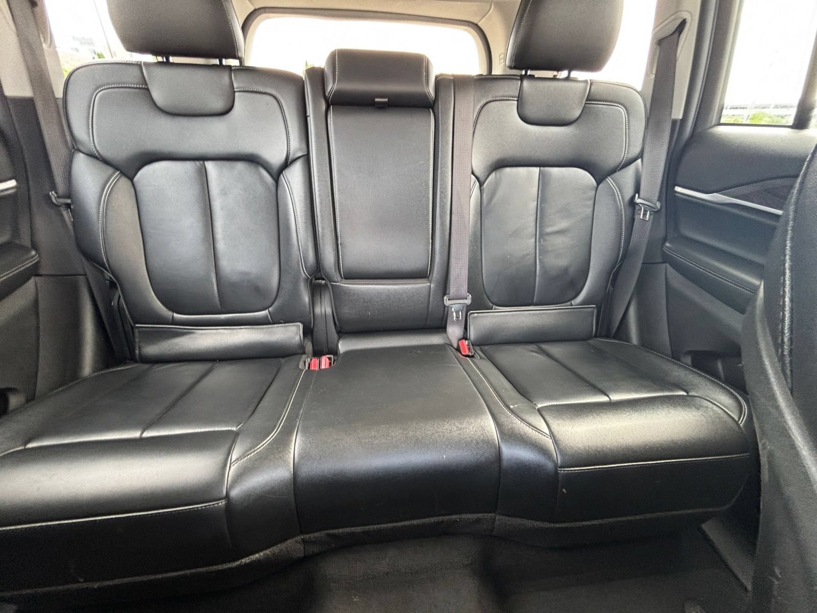 Used 2022 Jeep Grand Cherokee Limited AWD/4WD image 37