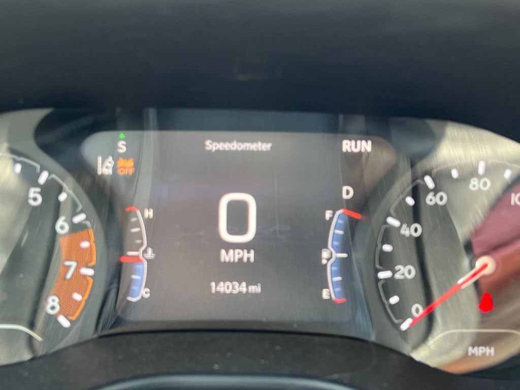Used 2024 Jeep Compass Latitude AWD/4WD image 9