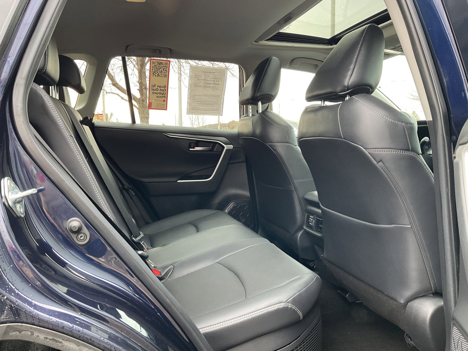 Used 2023 Toyota RAV4 Limited image 16