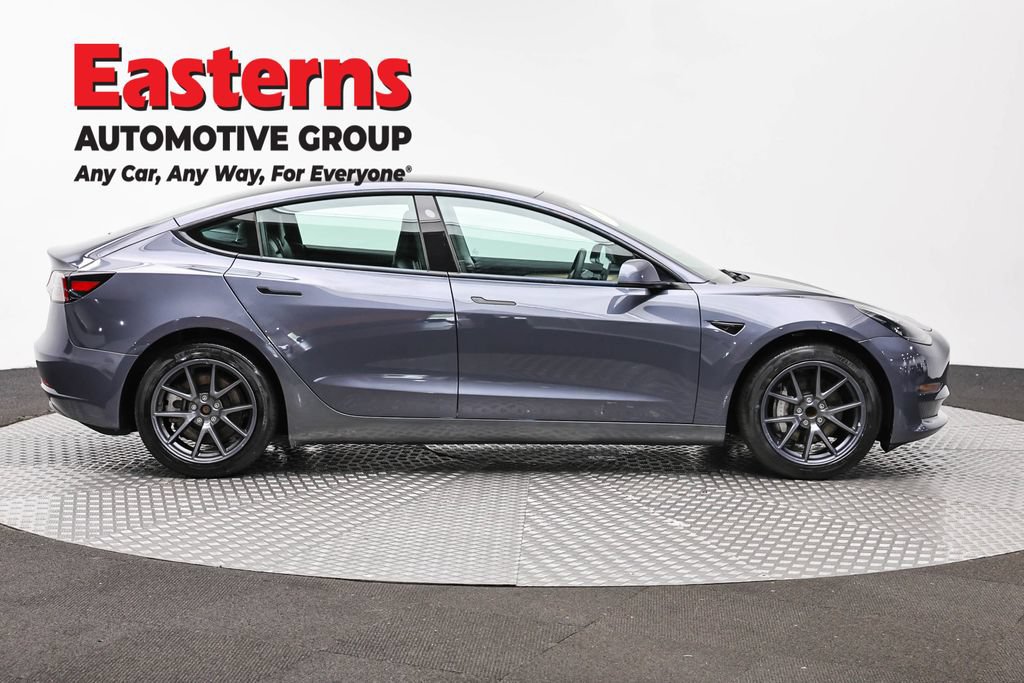 Used 2023 Tesla Model 3 Standard Range RWD image 3
