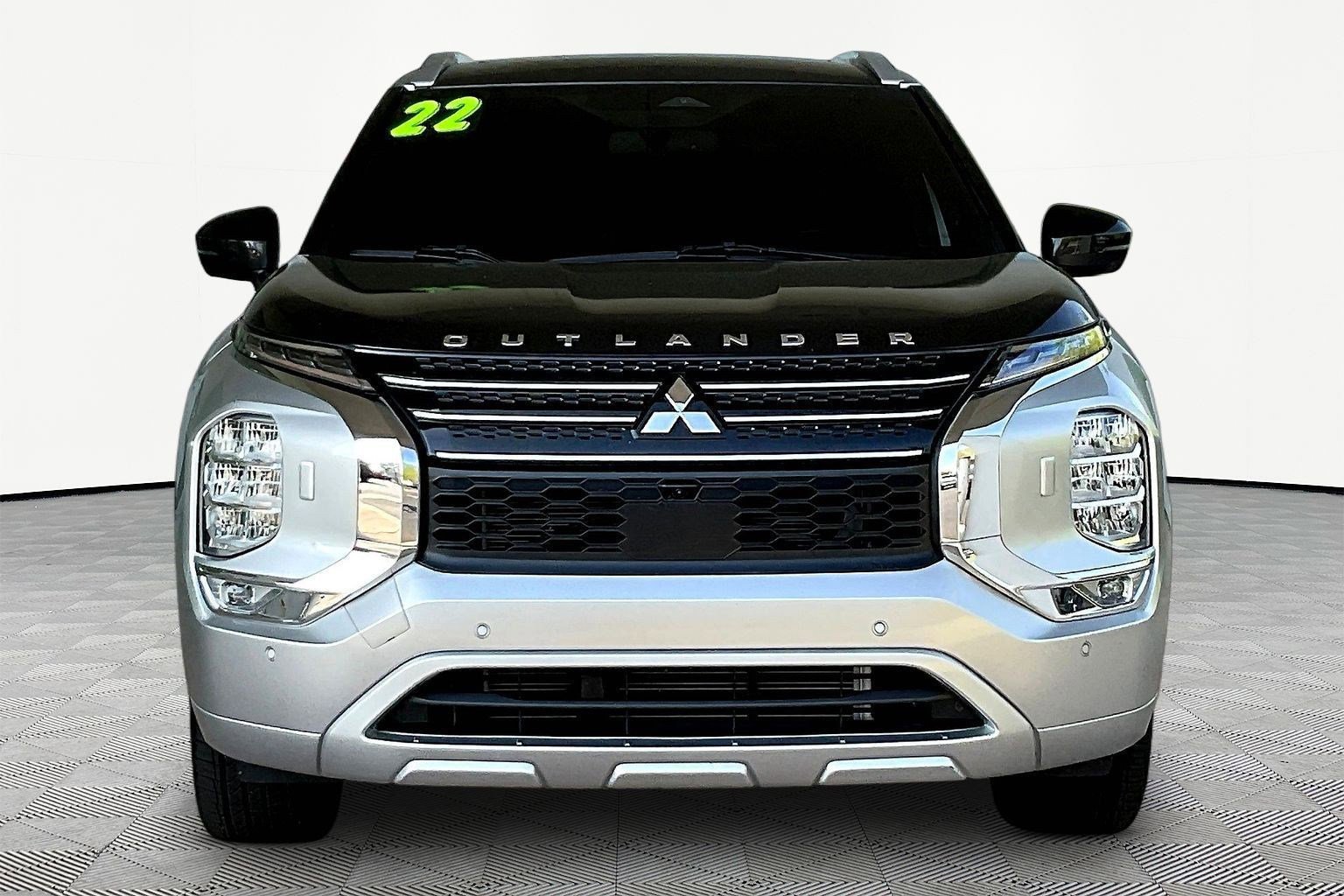 Used 2022 Mitsubishi Outlander SEL AWD/4WD image 2