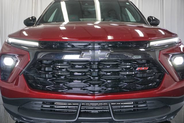 Used 2025 Chevrolet TrailBlazer RS w/ Convenience Package FWD image 3