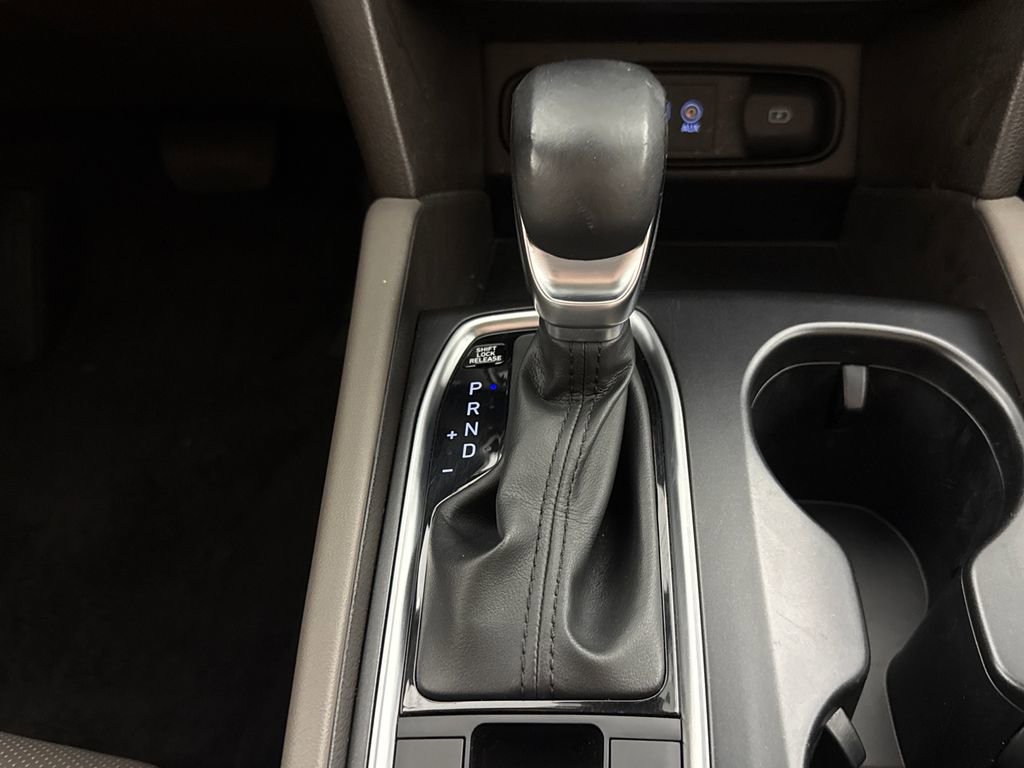 Used 2019 Hyundai Santa Fe Limited FWD image 18
