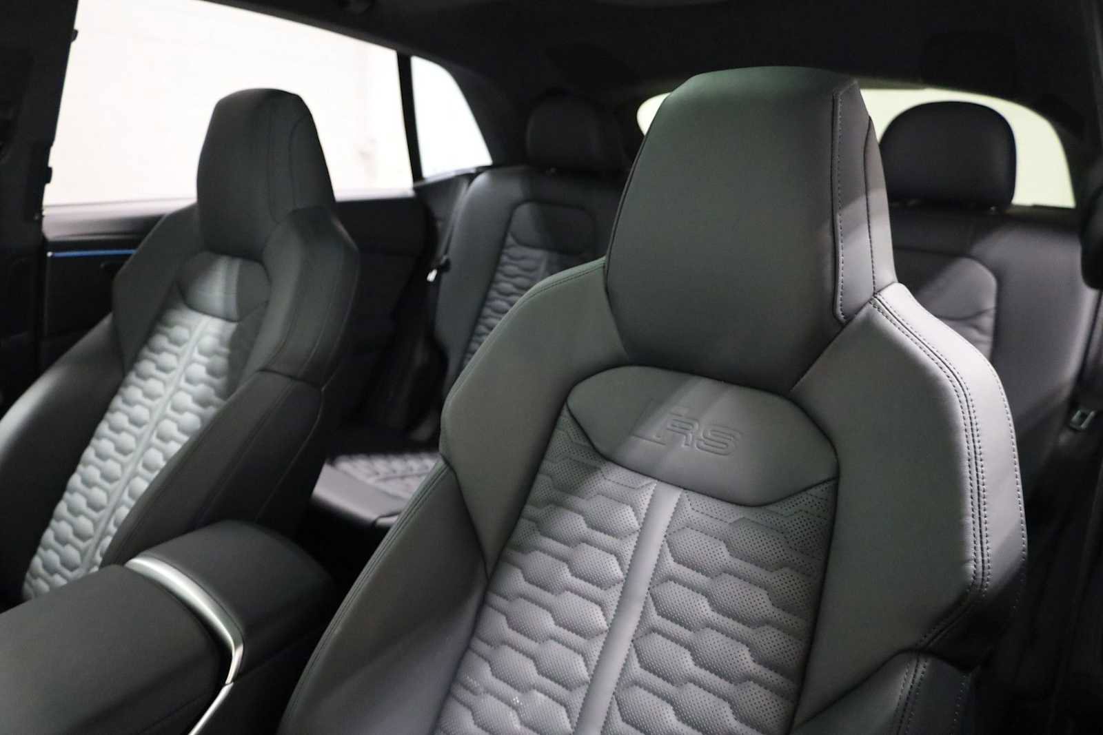 New 2026 Audi RS Q8 performance image 17