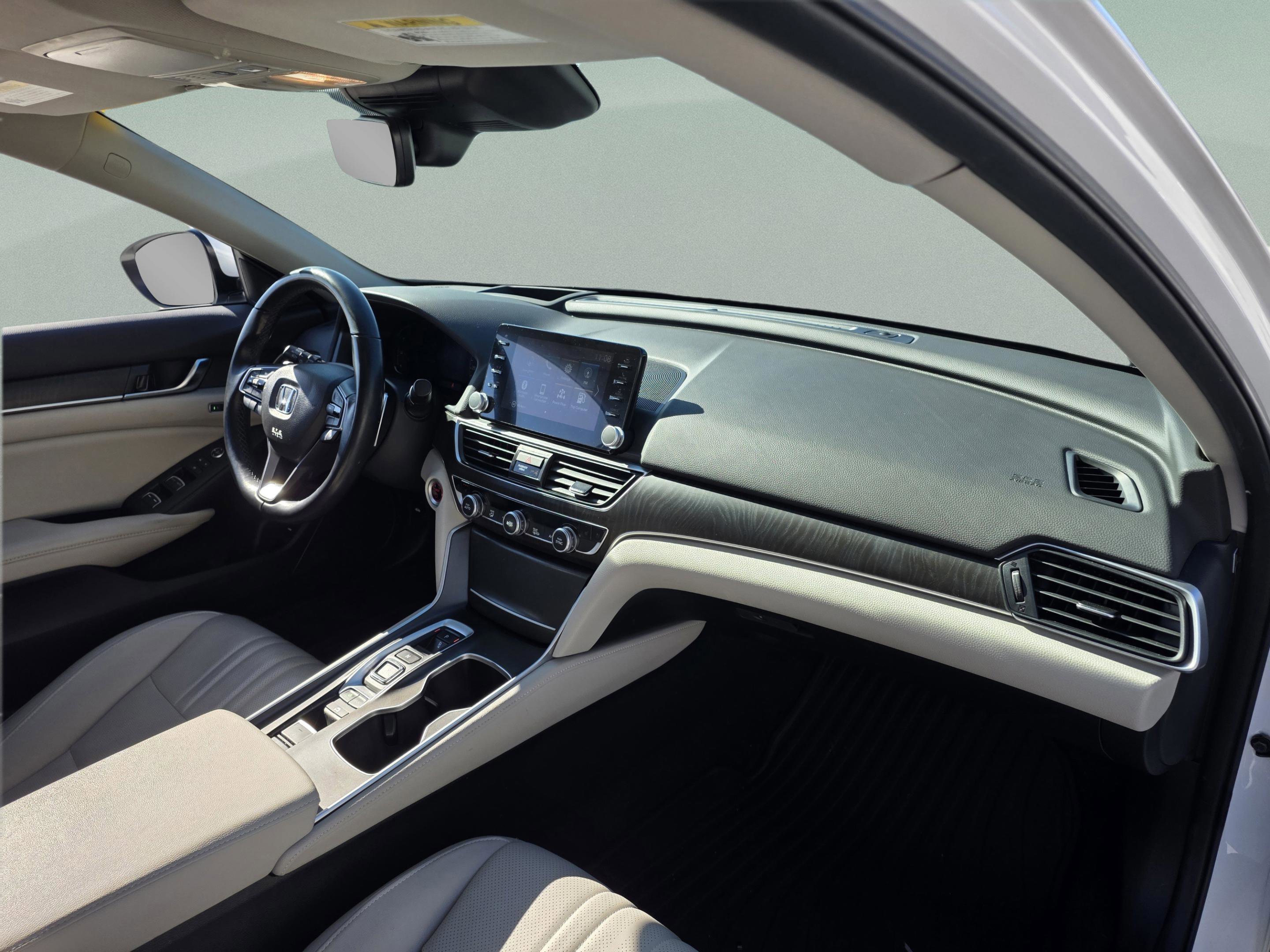 Used 2022 Honda Accord Touring image 22